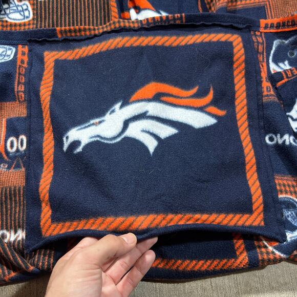 Denver Broncos NFL Snuggie Wearable Fleece Blanket All Over Print - Picture 4 of 4